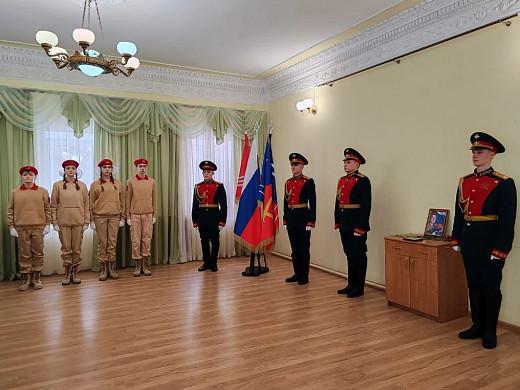 В Тейкове семье погибшего на СВО бойца вручили орден Мужества